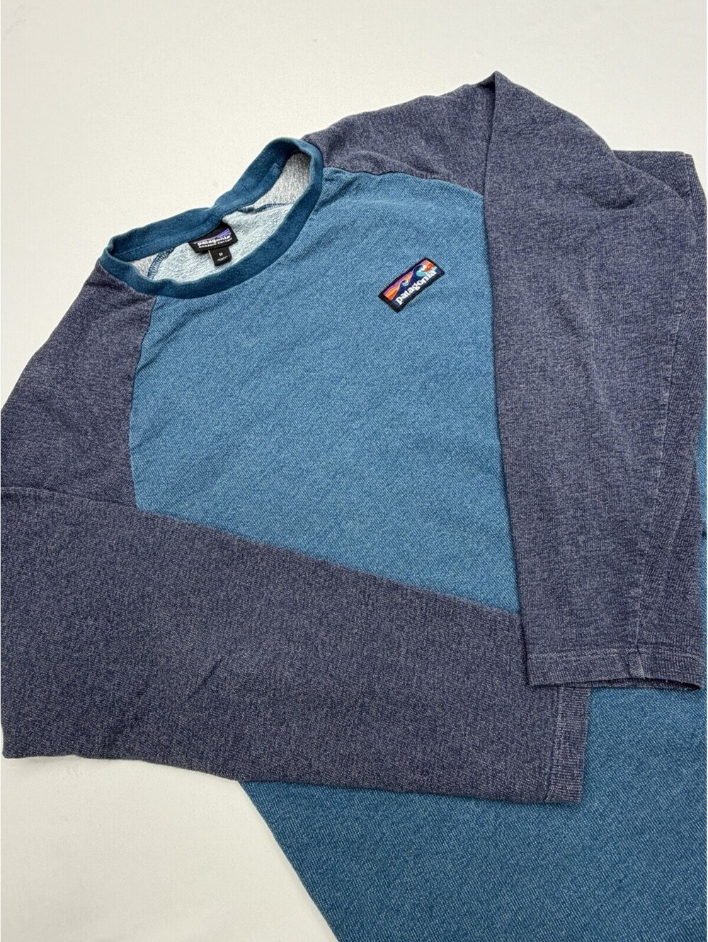 Patagonia Men's Long Sleeve Raglan Shirt M Blue Gray Organic Cotton Worn Wear